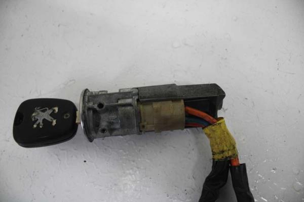 CONTACTEUR PEUGEOT / CITROEN - Vue 3